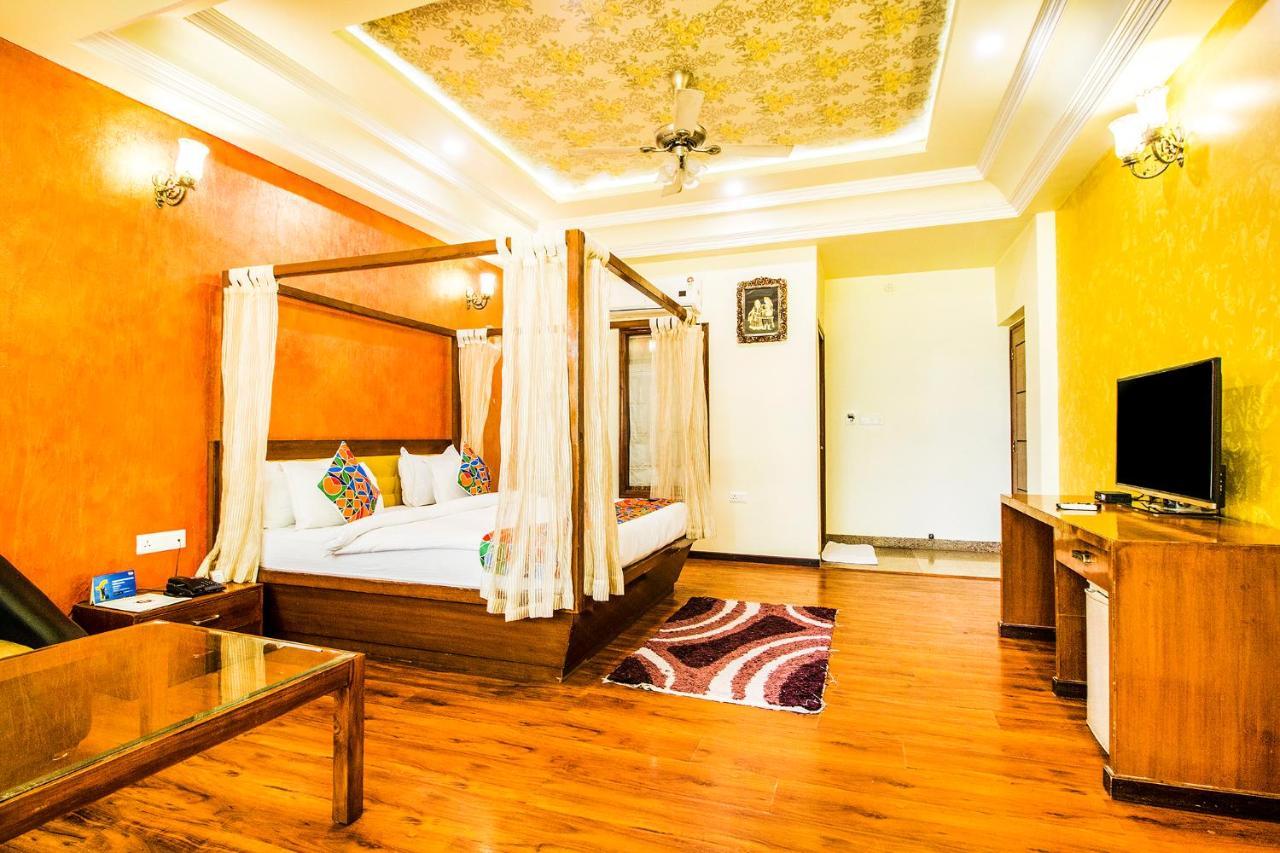 Hotel Golden Sands Jaipur Bagian luar foto