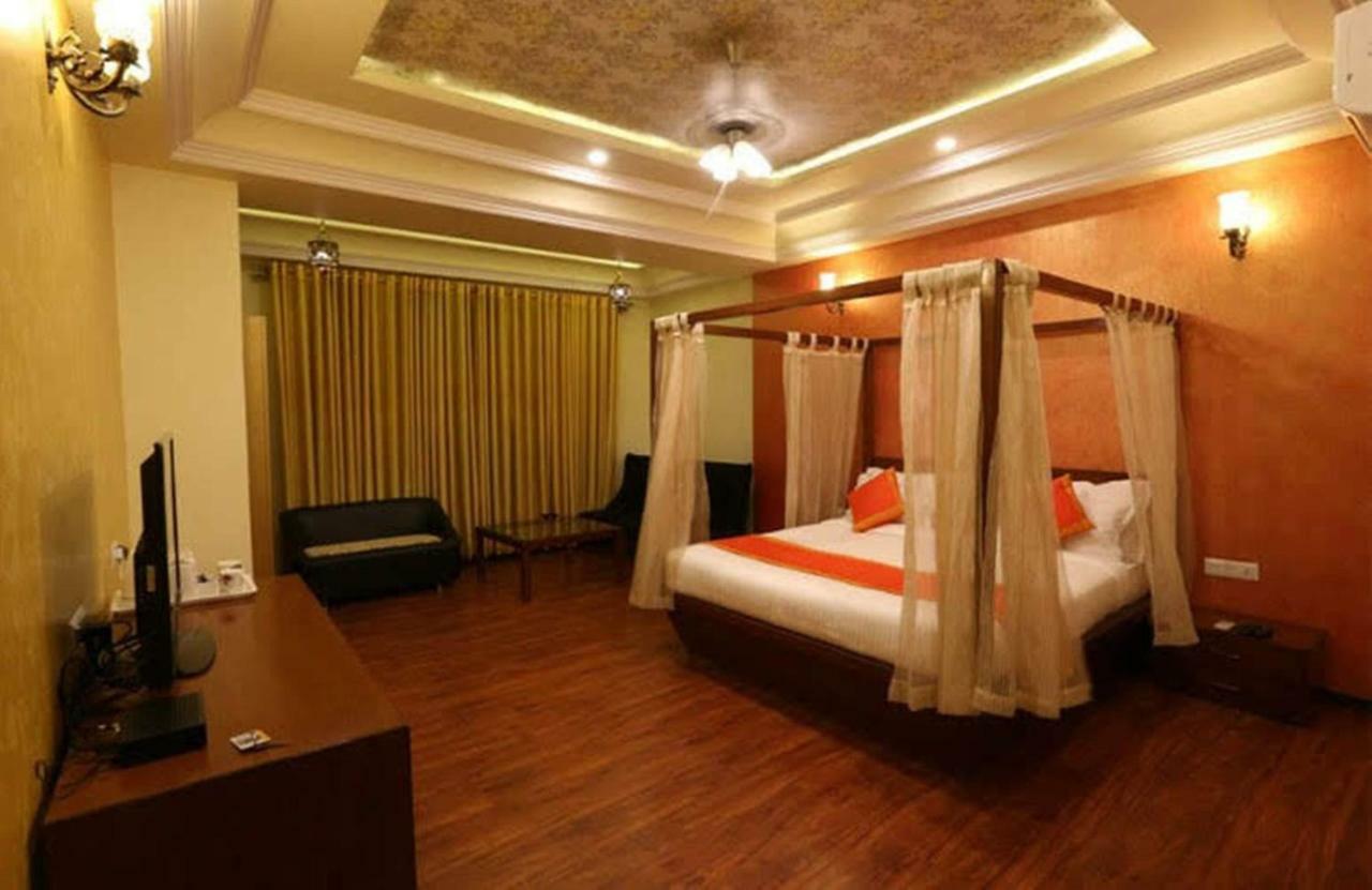 Hotel Golden Sands Jaipur Bagian luar foto